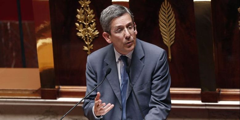 Charles de Courson  retour sur un député qui épouse l'Histoire de